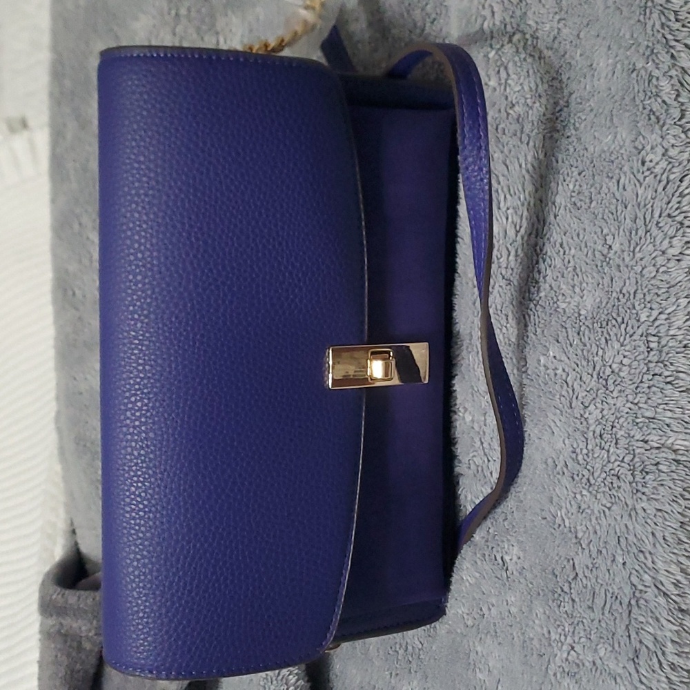 Violet purse